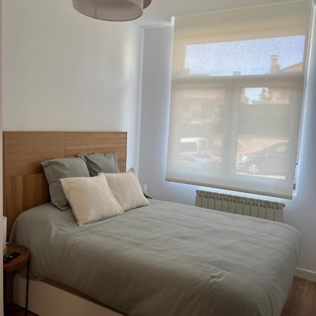 Apartamento Puerta De Burgos Vut09605 Esterno foto