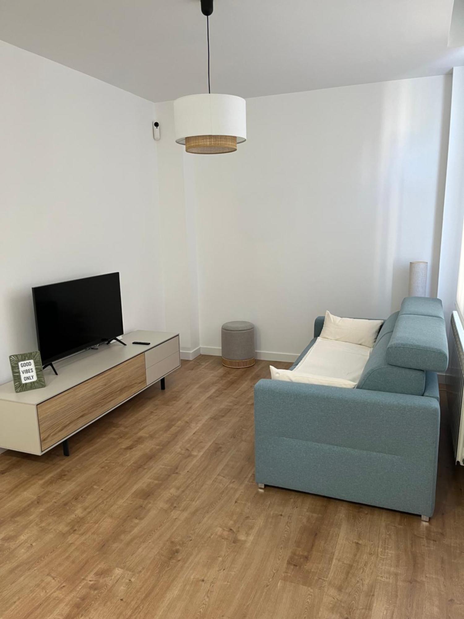 Apartamento Puerta De Burgos Vut09605 Esterno foto