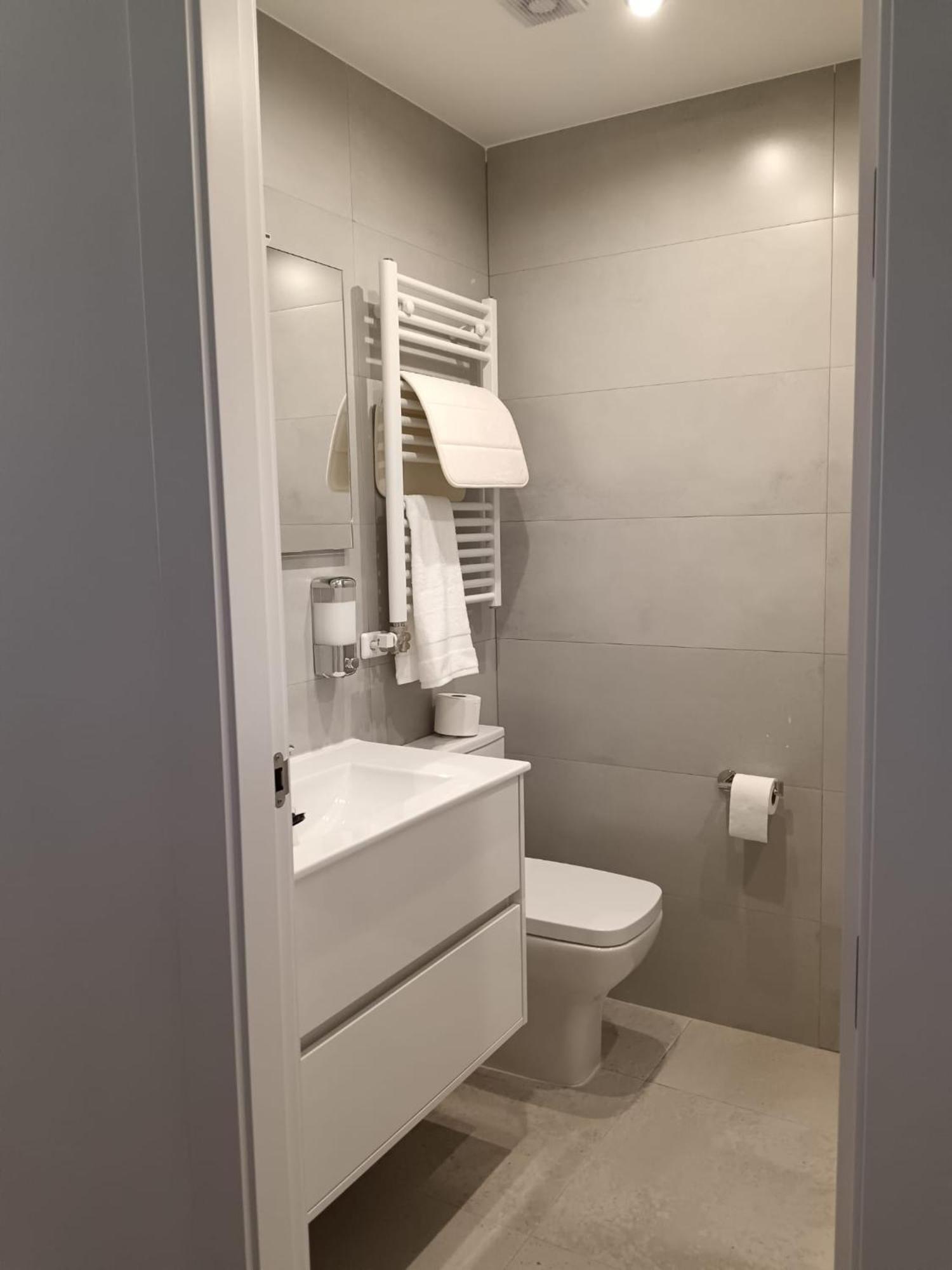Apartamento Puerta De Burgos Vut09605 Esterno foto