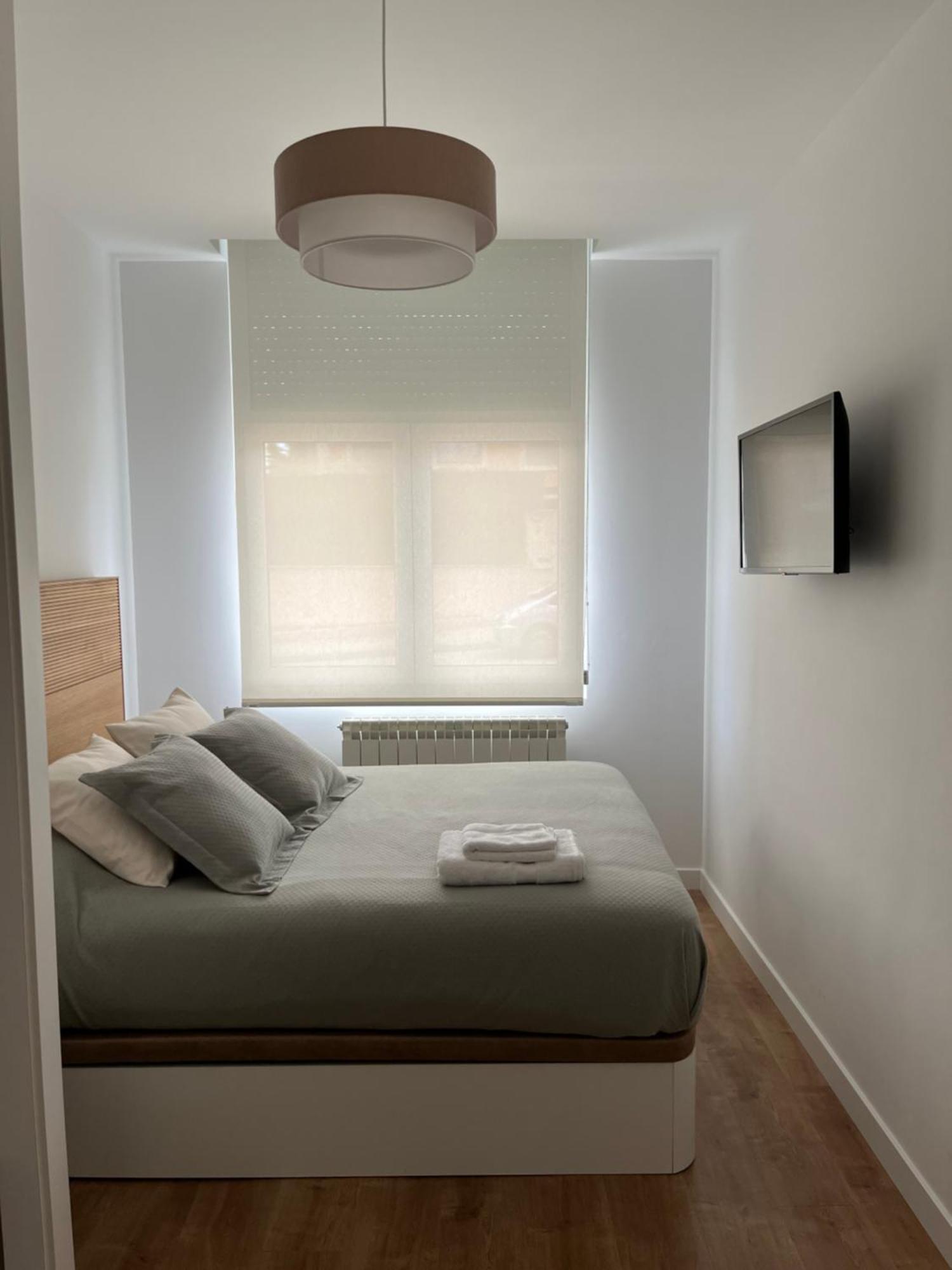 Apartamento Puerta De Burgos Vut09605 Esterno foto